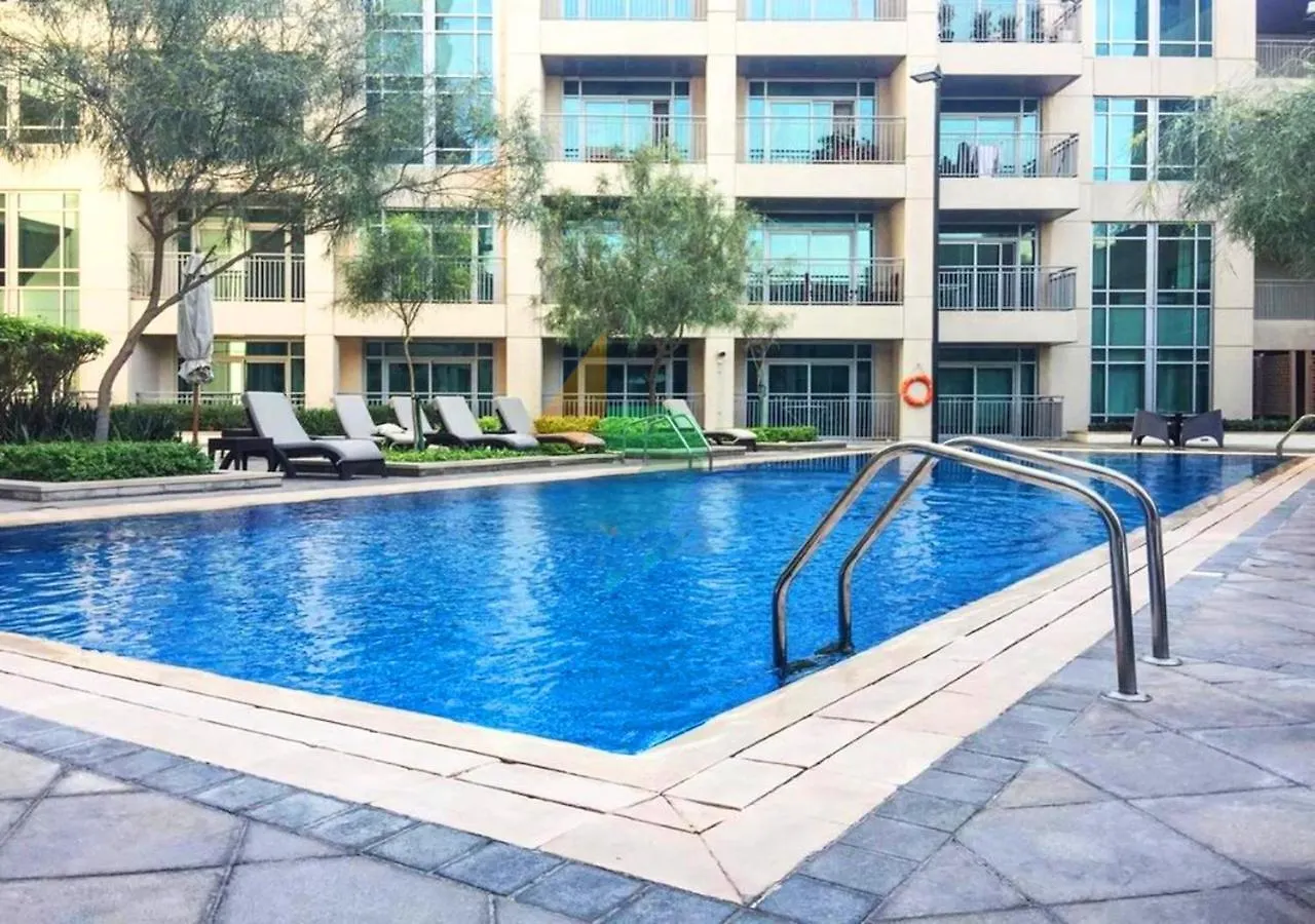 Apartamento Luxurious Studio In Downtown Dubai